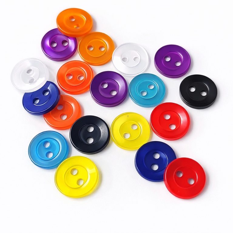 SHIRT BUTTONS 1042 2 HOLE Large.jpeg