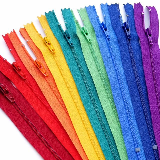 YKK NYLON DRESS ZIPS .jpeg